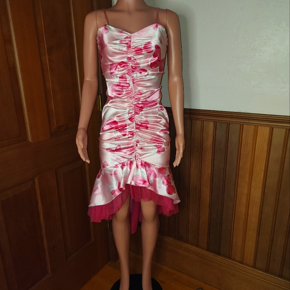 Jessica McClintock For Gunne Sax Pink Satin Butterfly Dress Size 7/8